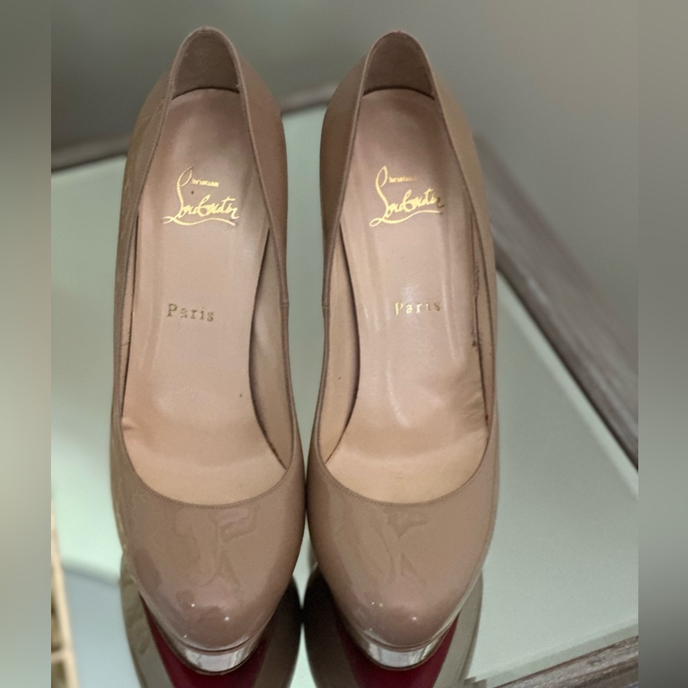 Bianca 140 patent calf nude color size 40.5